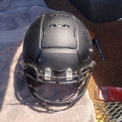 Schutt F7 Football Helmet 
