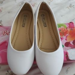 $2!!Youth Girl Flats Size 13