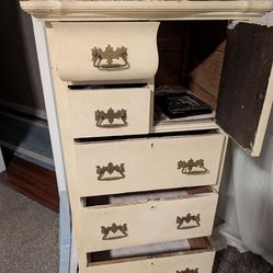Vintage dresser