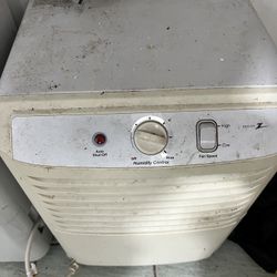 Dehumidifier 