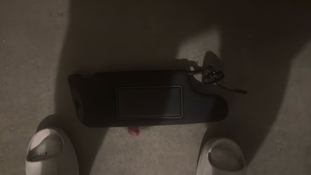 2011 challenger passenger sun visor
