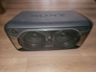 Sony GTK-XB90 rechargeable Bluetooth speaker