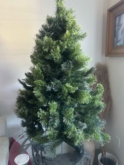 Artificial Christmas Tree with Stand