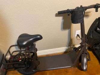 Motor scooter