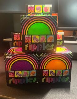 NeeDoh Super Size Groovy / Super Ripples