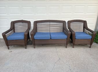 Hampton Bay Wicker Patio Set