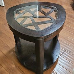 Endside Table / Stand 