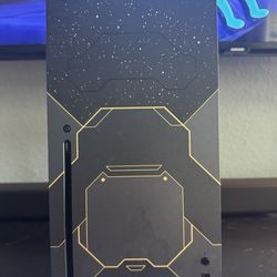 Microsoft Xbox Series X 1TB Console Halo Infinite Limited Edition 