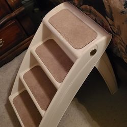 PetSafe Four Step Dog Steps 19 In High