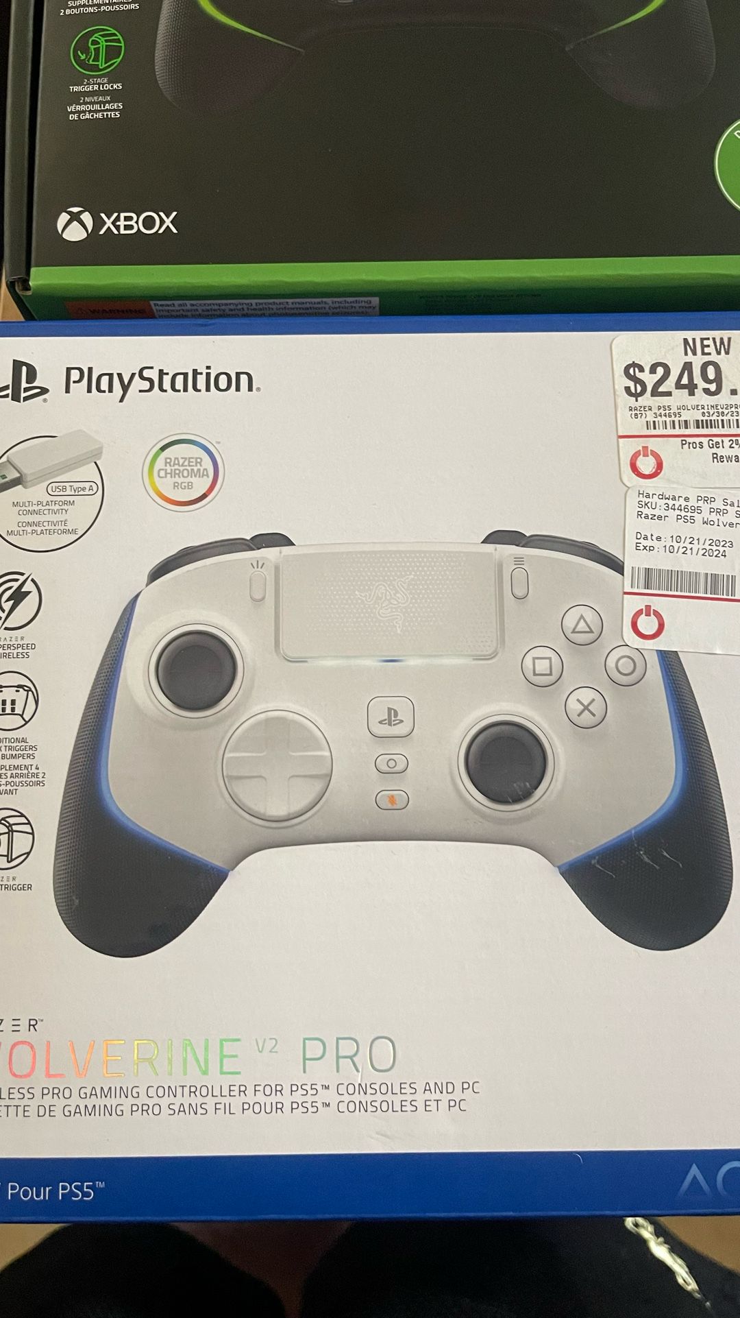 Brand New Ps5 Razer Wolverine V2 Pro