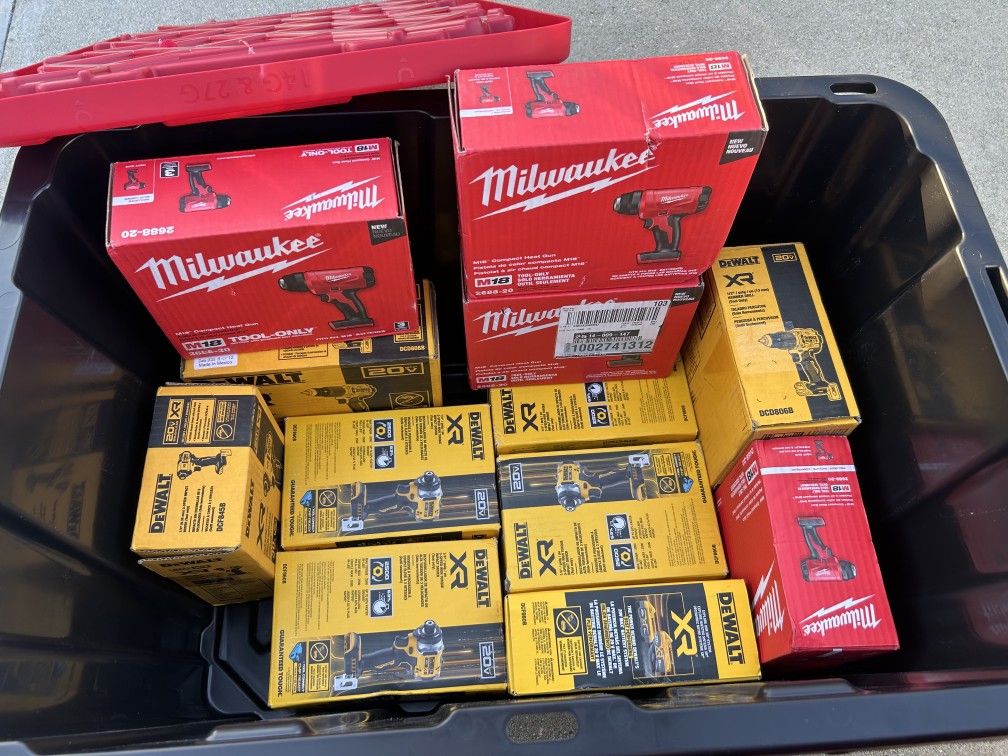 DEWALT 20V MAX XR Cordless Impact Driver (Tool Only) DCF860B