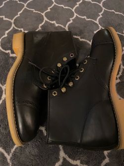 Men Boots Giant size 10 great condition