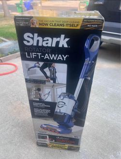 Shark Rotator Lift-Away Duo Clean