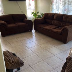 SOFA & LOVESEAT SET
