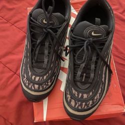 Camo Nikes 