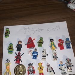 Legos Minifigs The First Picture All Of Those Are Customs Not Real Lego 