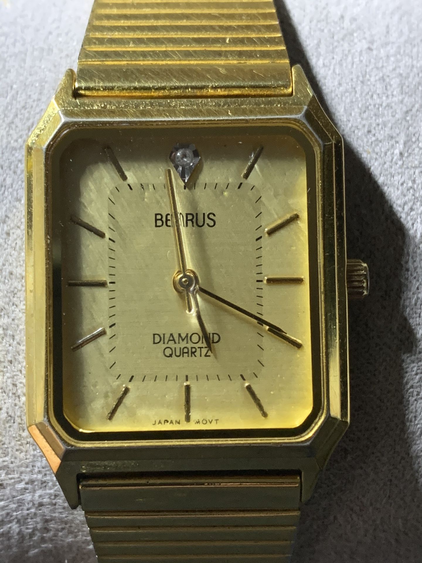 Vintage Men’s Benrus Diamond Quartz watch