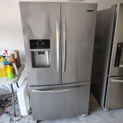 Frigidaire Gallery French Door Refrigerator