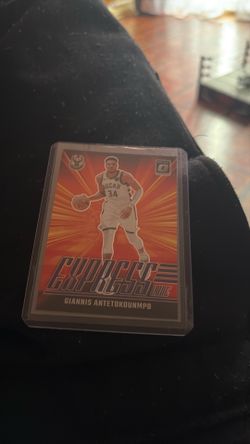 Giannis Antetokoumnpo Card