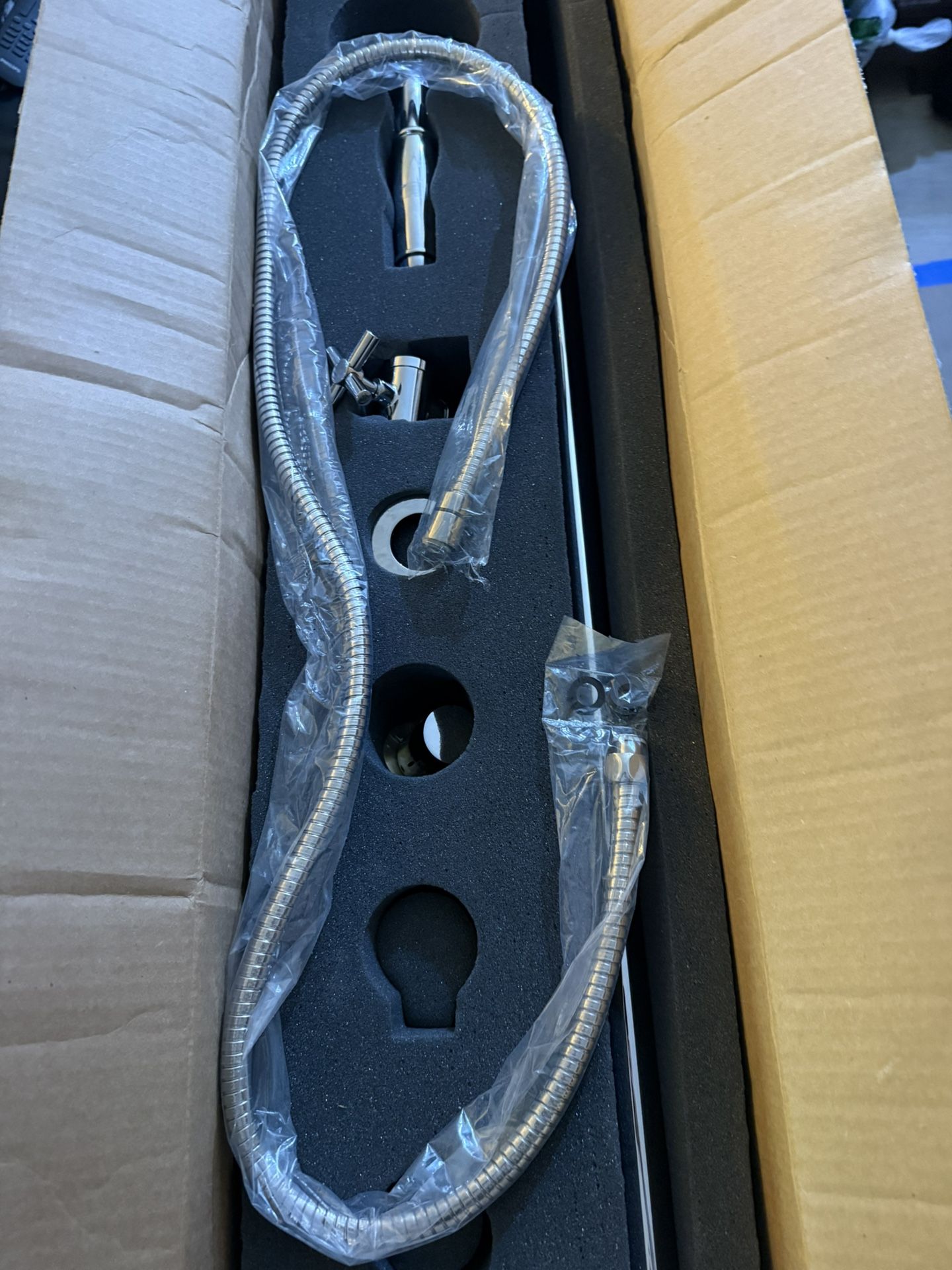 NEW! Newport Brass 280F/26 Hand Shower With Slide Bar Assembly Polished Chrome.