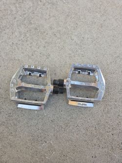 BMX, MTB NEW PEDALS 9/16 THREADS