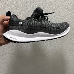 Nike react Xfiniti Oreo 4 Size 10 W