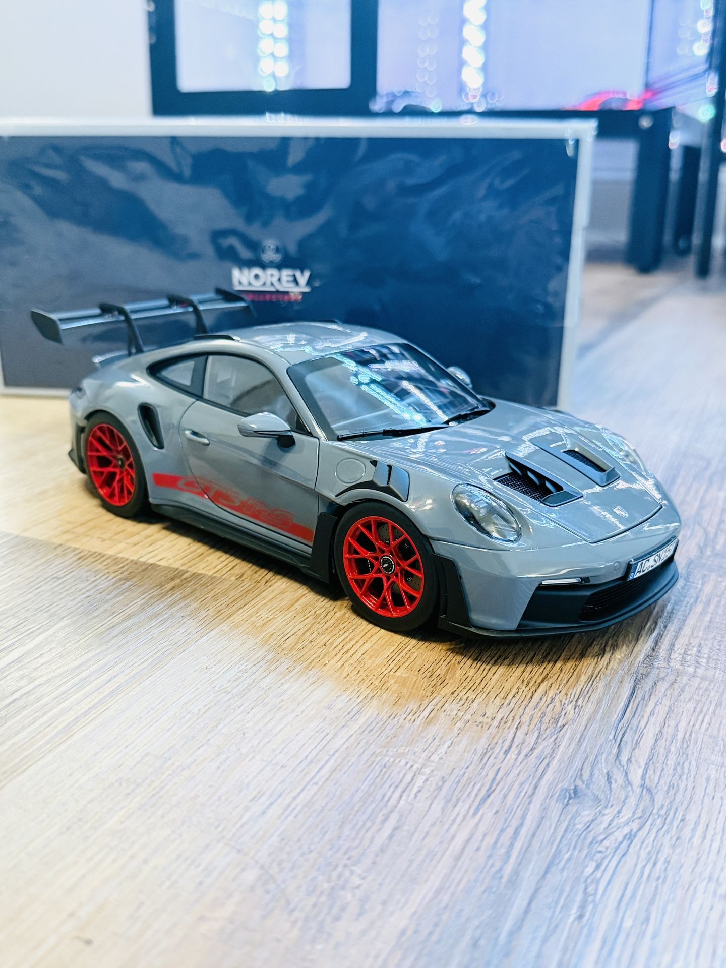 Brand New Norev 1/18 Scale Porsche 911 (992) GT3 RS Coupe Artic Grey Model