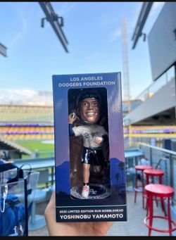 Yamamoto Bobble head “Special Dodger Edition”