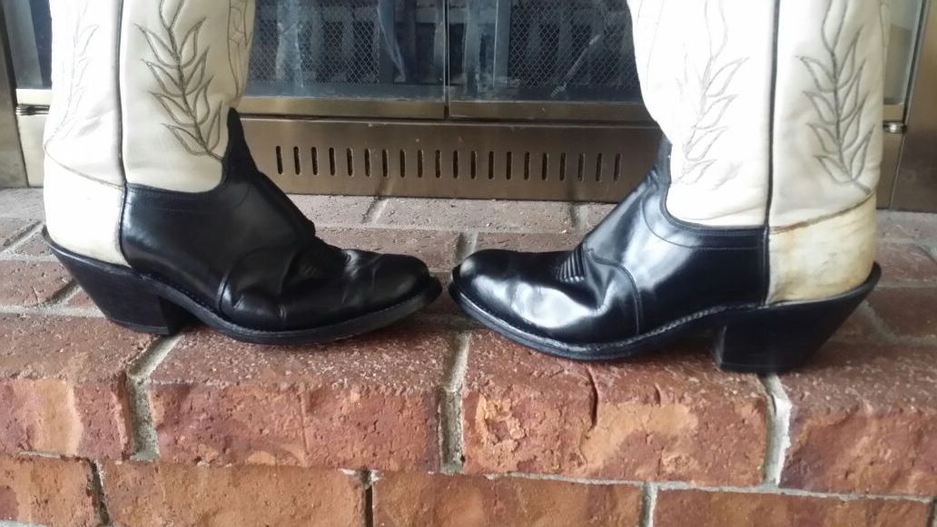 Real Cowboy Boots! Olathe Boot Company rawhide heel rodeo boots