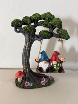 Welcome Tree with swinging gnomes decoration