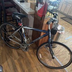 Trek Multitrack 7000 Hybrid Bike – Great Condition