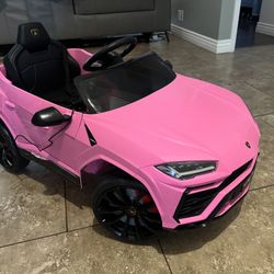 12V Kids Ride On Lamborghini Urus Electric Car for Kids Vehicle Toy USB Port, AUX, Spring Suspension, Opening Door
