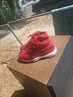 Jordan 11s