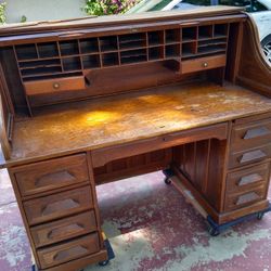 Gorgeous Wood Roll Up Desk