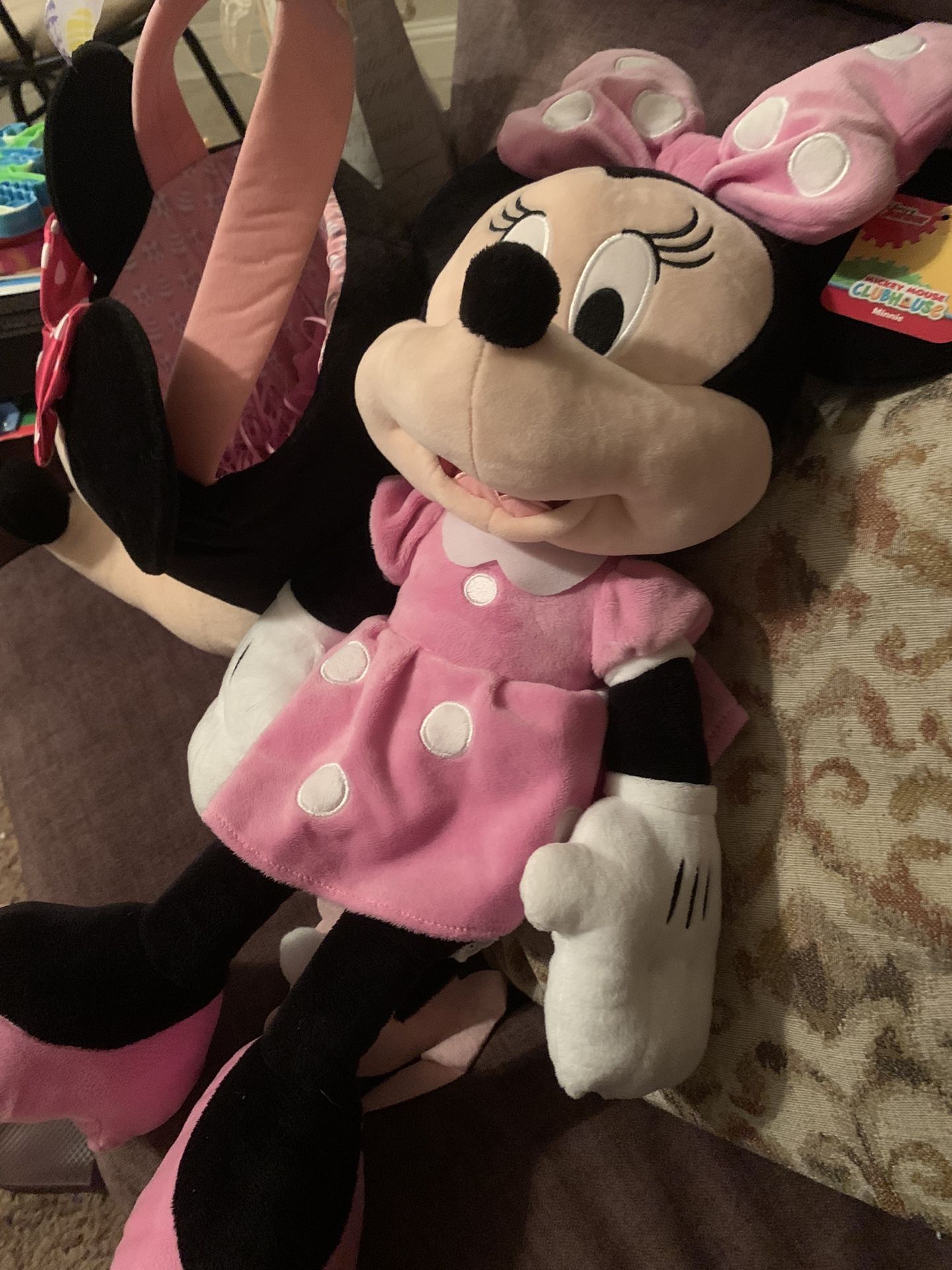 Giant Minnie mouse