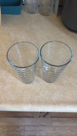 Pair of 16 oz tumblers