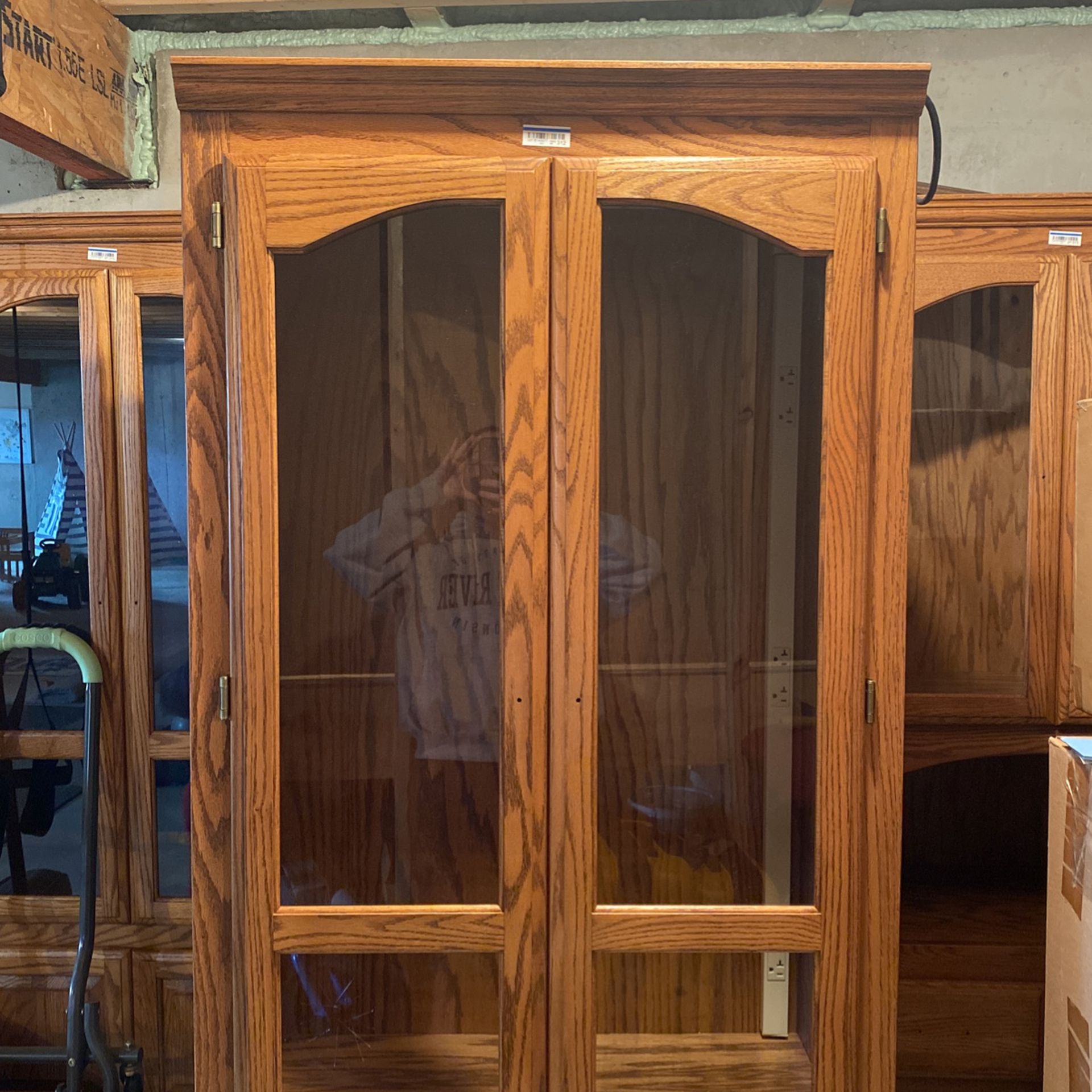 Real Oak Cabinets 9 Pieces Total, Can Be Purchased Individually As Well