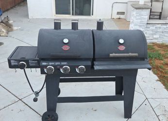 Char-Griller Dual Fuel Gas and Charcoal Grill