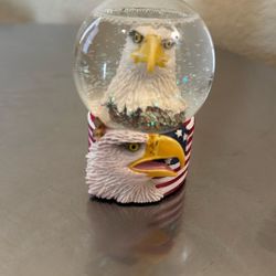Eagle Sparkling Water Globe Figurine 
