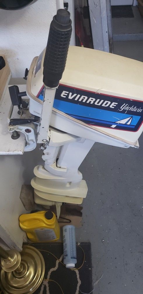 1985 Evinrude Yachtwin 6hp Long Shaft 2 Stroke Outboard Motor 