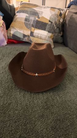 Tilly’s 5star Felt Cowboy  Hat