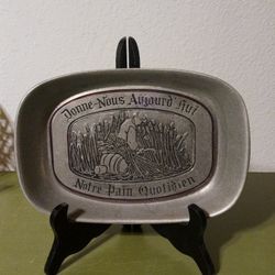 Vtg Wilton Columbian, in French: Give Us This Day Our Daily Bread