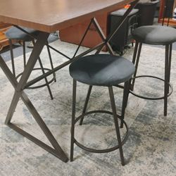 Poker Table With Tools