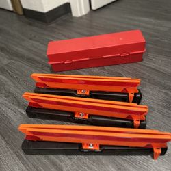 🚗 Emergency Warning Triangle Kit - 3 Pack - Made in USA - Great Condition