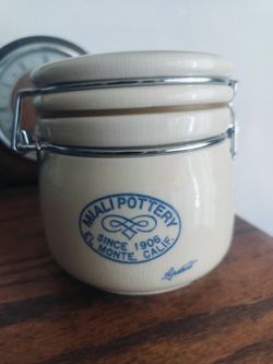 Miali Pottery $10
