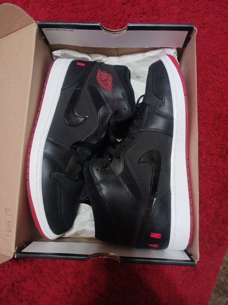 Mens Size 11 Jordans