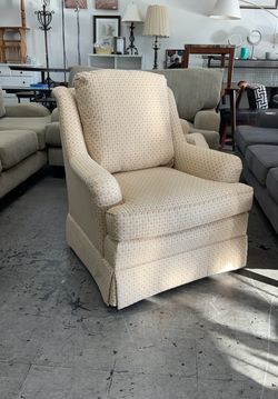 SHERRILL Living Room Chair Armchair ($85 Each)