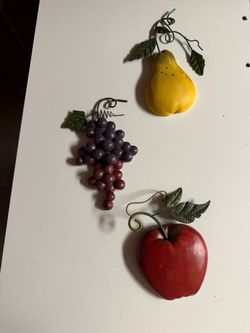 Vintage Home Interiors Decorative Fruit Wall Accents Set - Apple, Pear, Grapes