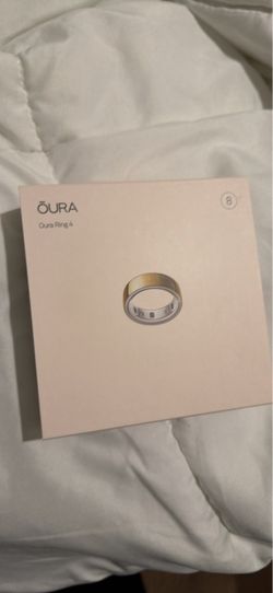 BRAND NEW GOLD OURA RING GEN 4 size8