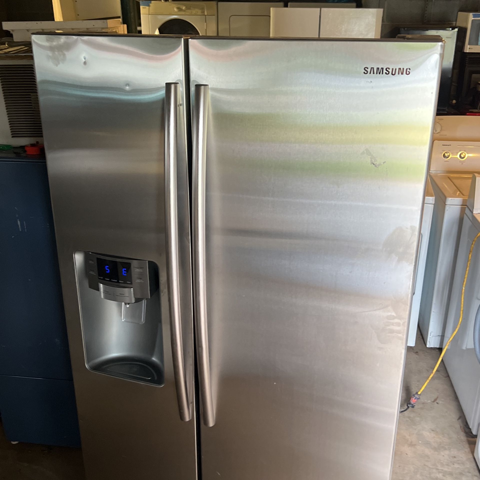 Samsung Stainless Steel Side By Side Icemaker Very Good Condition